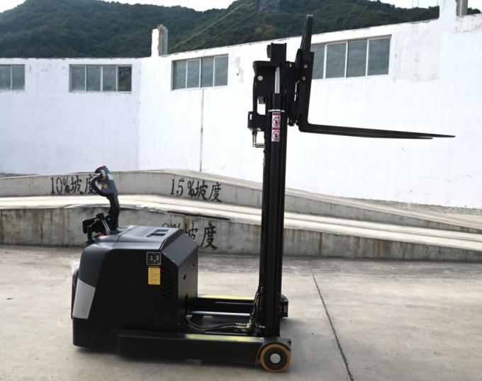 Walkie Electric Reach Truck, completamente elettrico, 2 tonnellate. 1